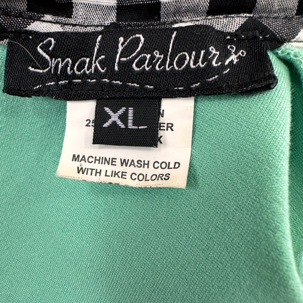 Mint Green Fit-and-Flare Dress with Gingham Collar - Picture 5 of 7